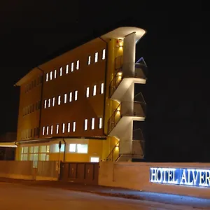 فندق ألفاري, ميستر